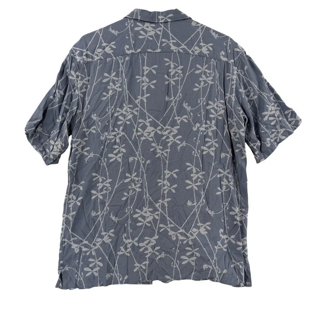 Uniqlo Shirt Mens Small Blue Floral Hawaiian Rayon Short Sleeve Button Up Casual
